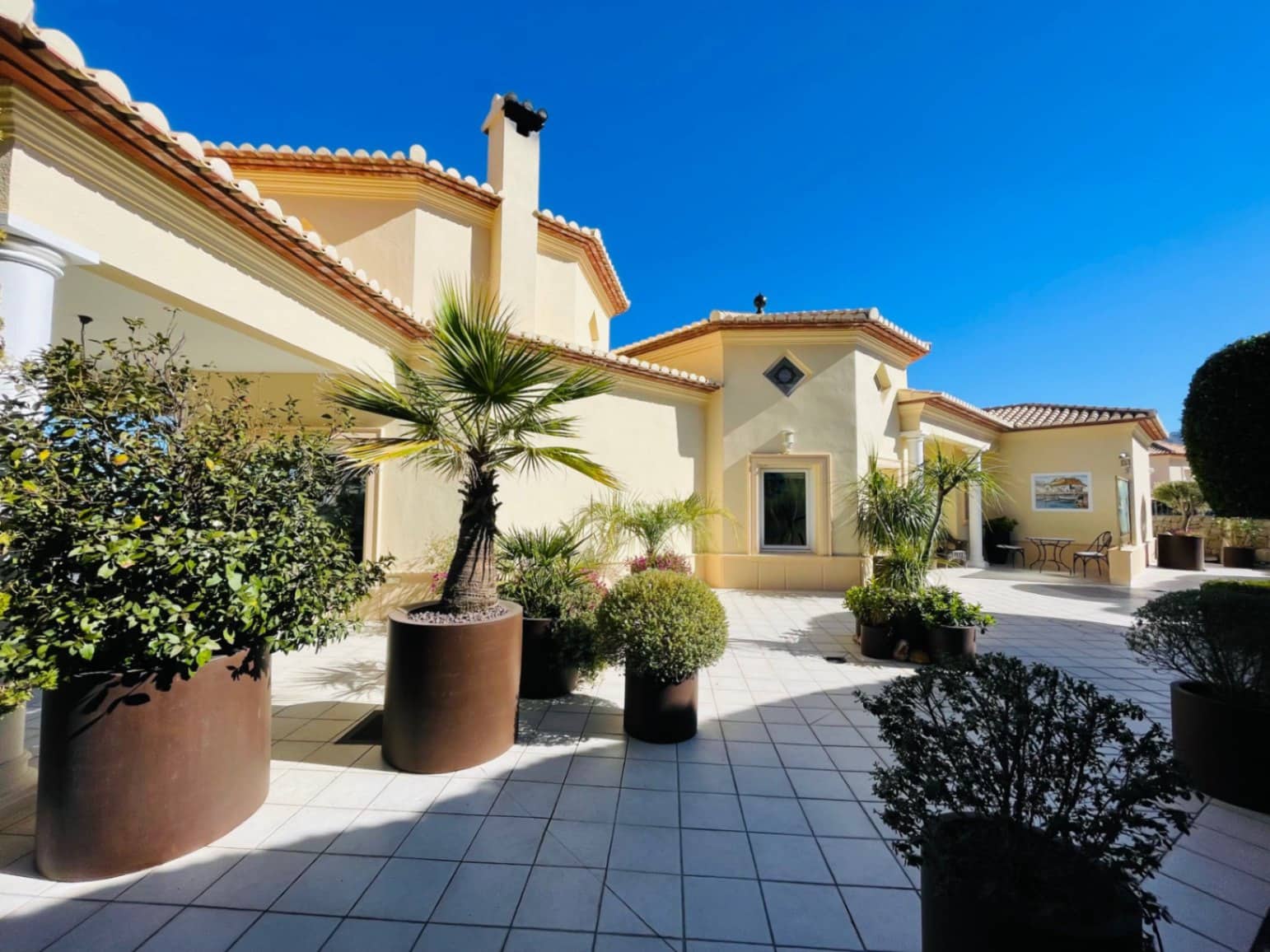 4 soveværelse Villa til salg i La Sella med swimmingpool garage - € 1.279.000 (Ref: 8758685)