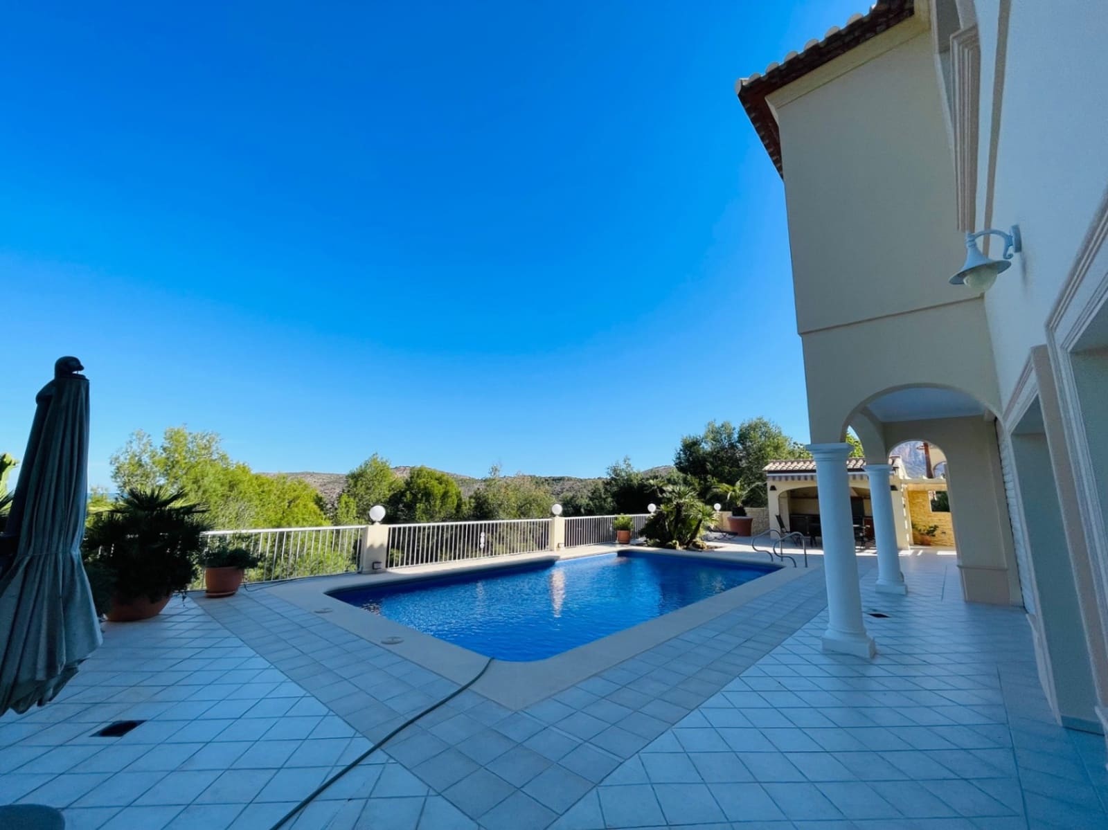 4 soveværelse Villa til salg i La Sella med swimmingpool garage - € 1.090.000 (Ref: 8758685)