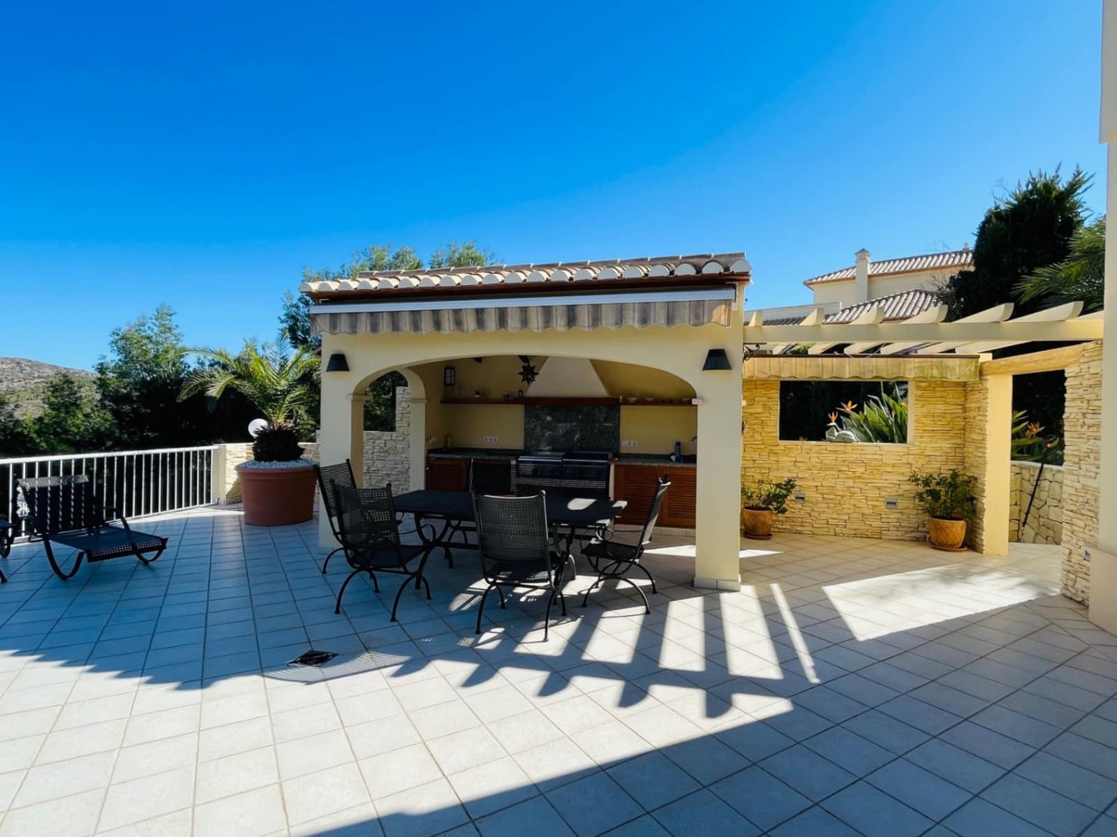 4 soveværelse Villa til salg i La Sella med swimmingpool garage - € 1.090.000 (Ref: 8758685)