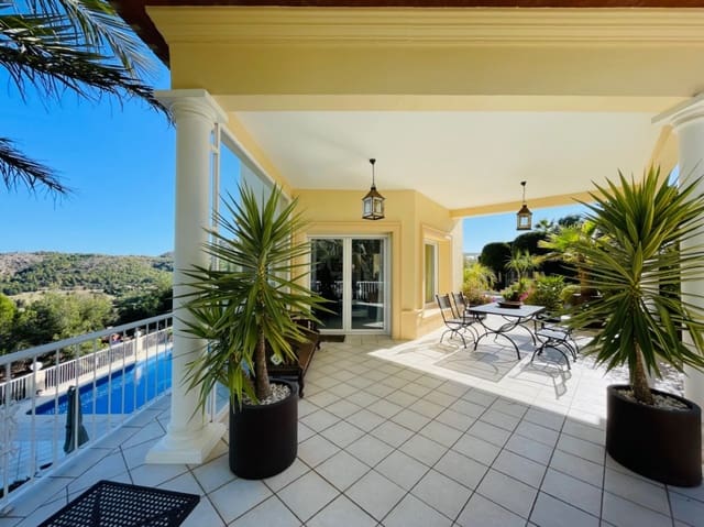 4 soveværelse Villa til salg i La Sella med swimmingpool garage - € 1.090.000 (Ref: 8758685)