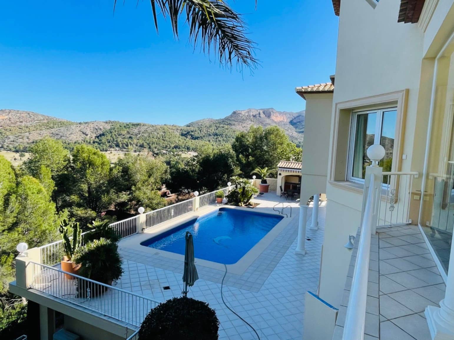 4 soveværelse Villa til salg i La Sella med swimmingpool garage - € 1.090.000 (Ref: 8758685)