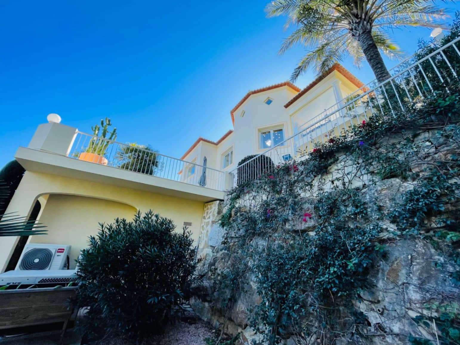 4 soveværelse Villa til salg i La Sella med swimmingpool garage - € 1.090.000 (Ref: 8758685)