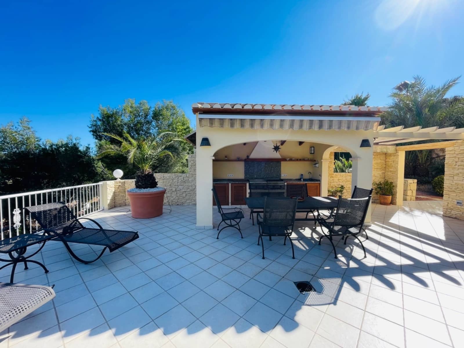 4 soveværelse Villa til salg i La Sella med swimmingpool garage - € 1.090.000 (Ref: 8758685)