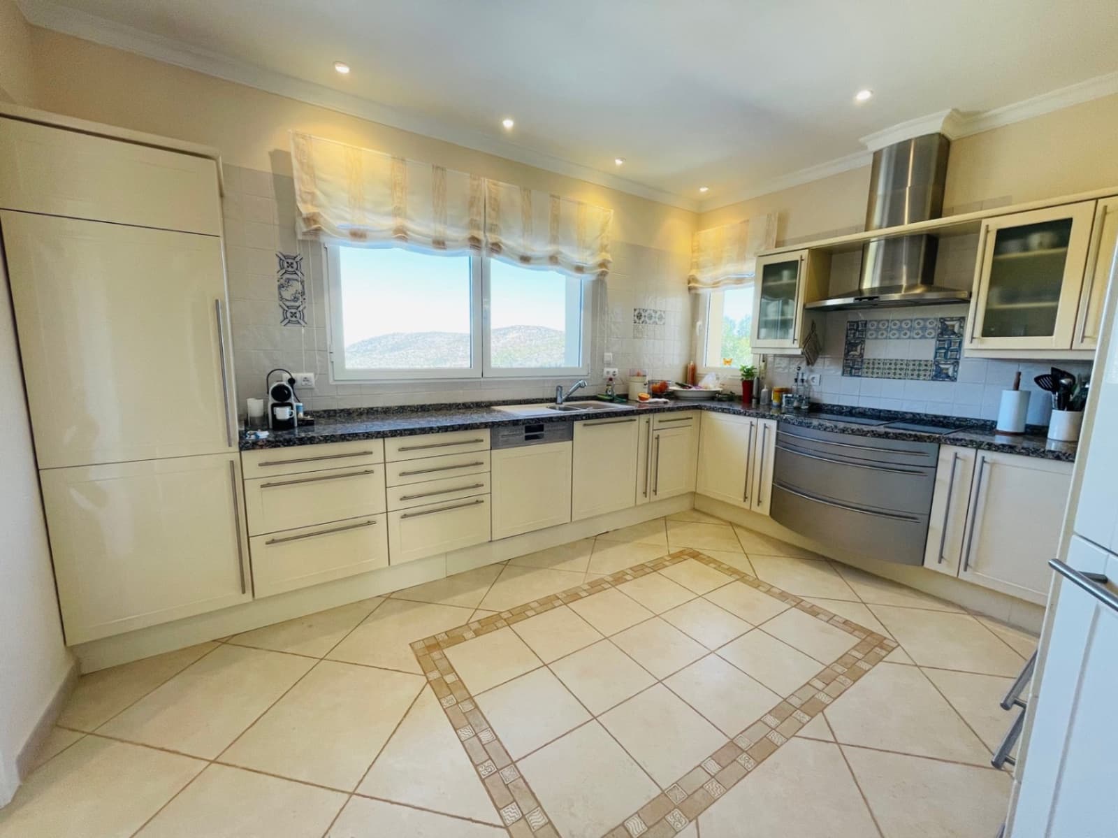 4 soveværelse Villa til salg i La Sella med swimmingpool garage - € 1.090.000 (Ref: 8758685)