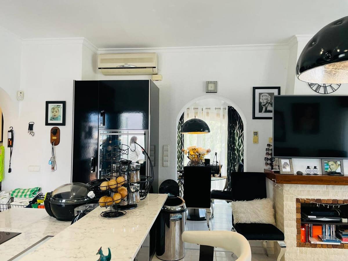 3 bedroom Villa for sale in Denia with pool garage - € 585,000 (Ref: 8758691)