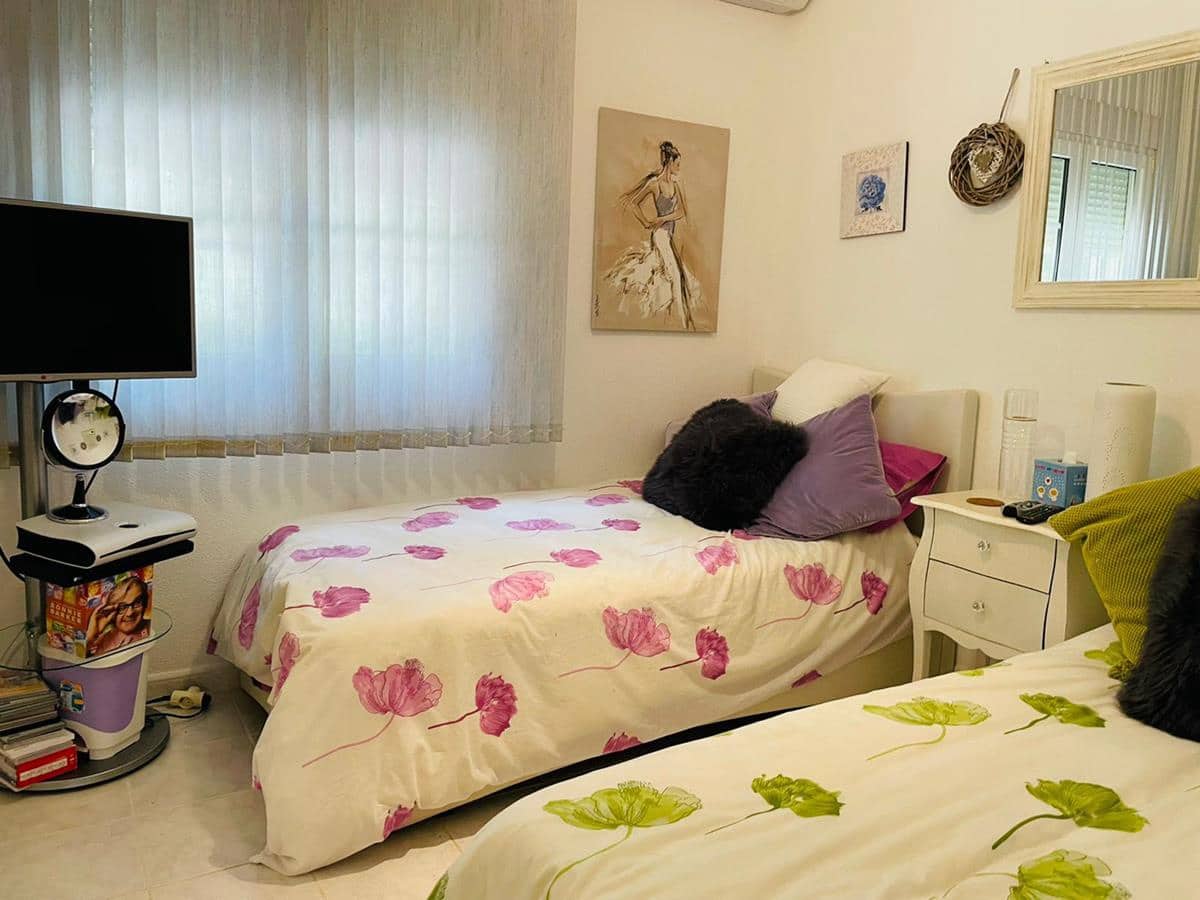 3 bedroom Villa for sale in Denia with pool garage - € 585,000 (Ref: 8758691)