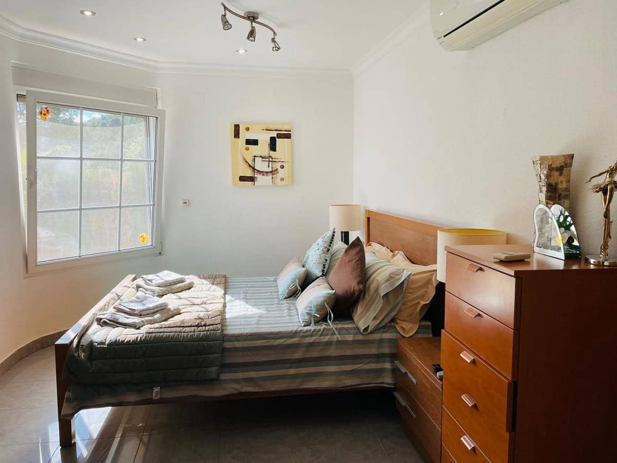 3 bedroom Villa for sale in Denia with pool garage - € 585,000 (Ref: 8758691)