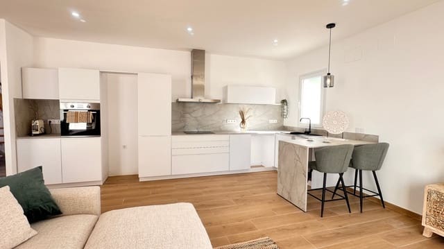 3 soveværelse Villa til salg i Centro Urbano, Dénia med swimmingpool garage - € 449.000 (Ref: 8815124)