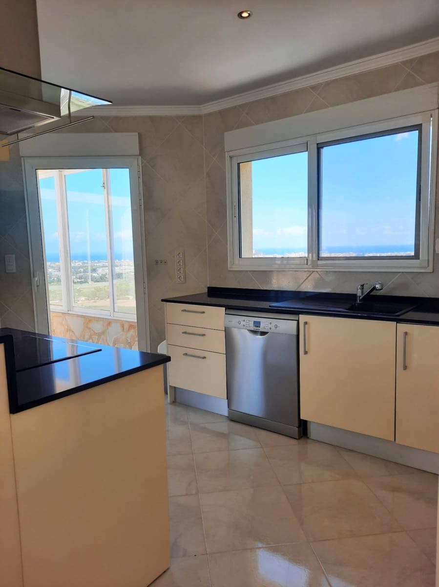 3 soveværelse Villa til salg i La Sella med swimmingpool garage - € 890.000 (Ref: 8938273)