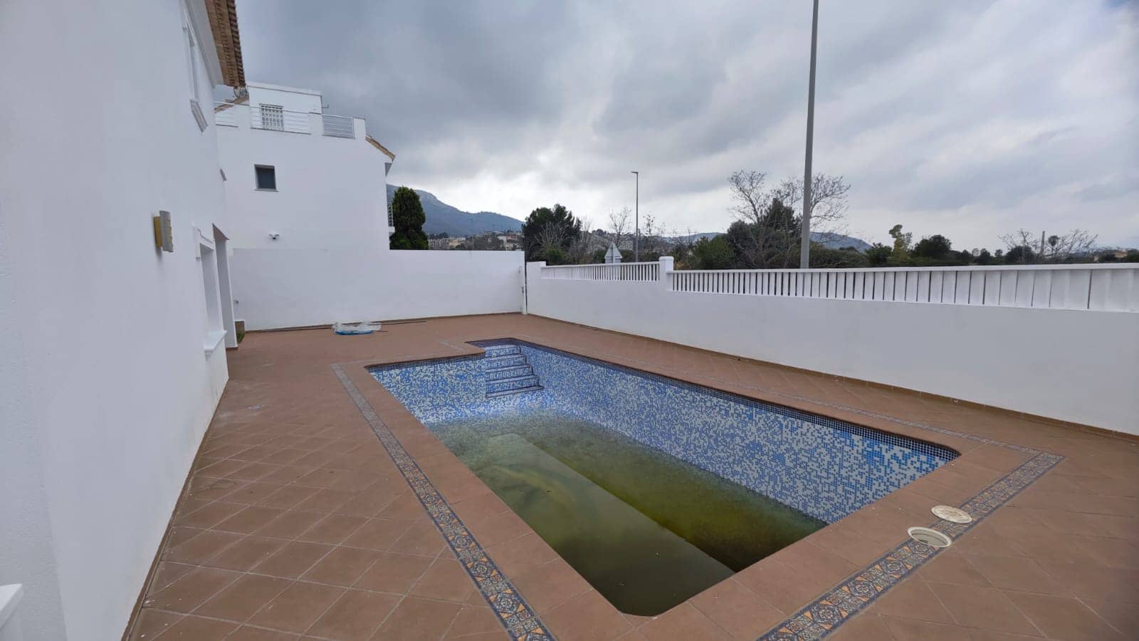 4 quarto Moradia para venda em Denia com piscina garagem - 599 000 € (Ref: 8938275)