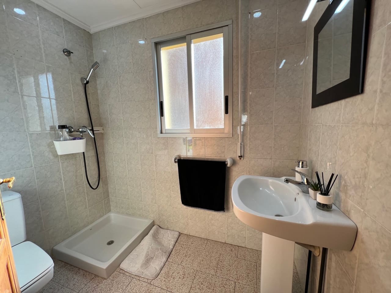 5 sypialnia Willa na sprzedaż w Oliva z garażem - 369 000 € (Ref: 8938276)