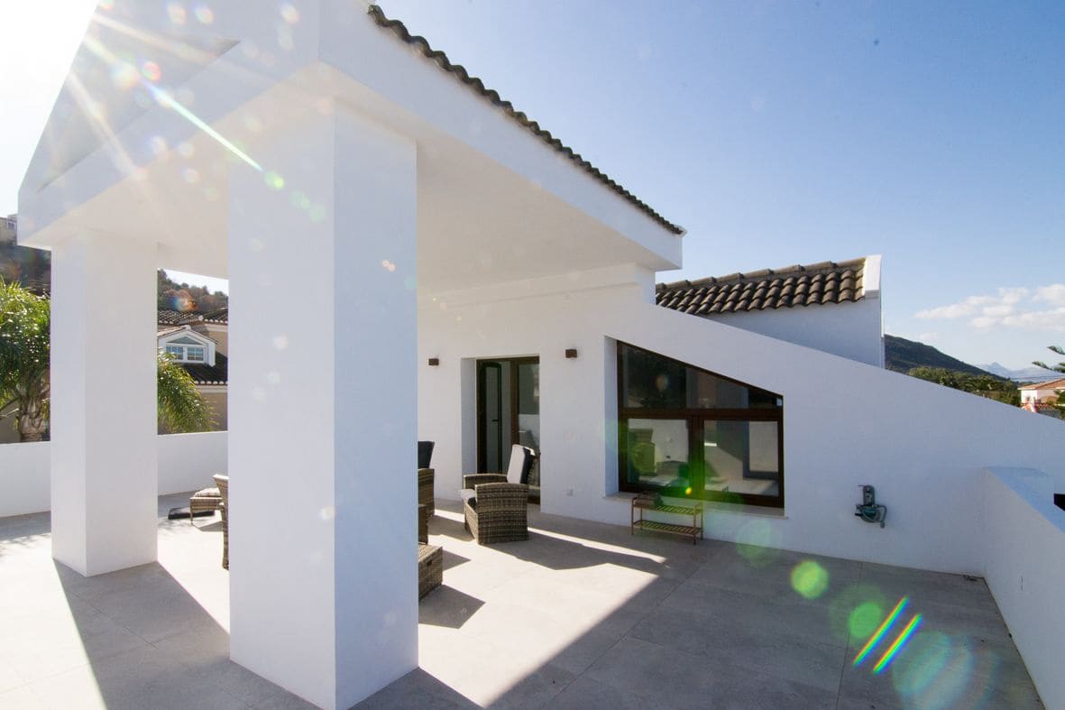 4 chambre Villa/Maison à vendre à Denia avec piscine garage - 1 350 000 € (Ref: 8938277)