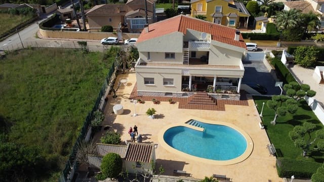 5 soverom Villa til salgs i La Pedrera - Vessanes, Dénia med svømmebasseng garasje - € 850 000 (Ref: 8938282)