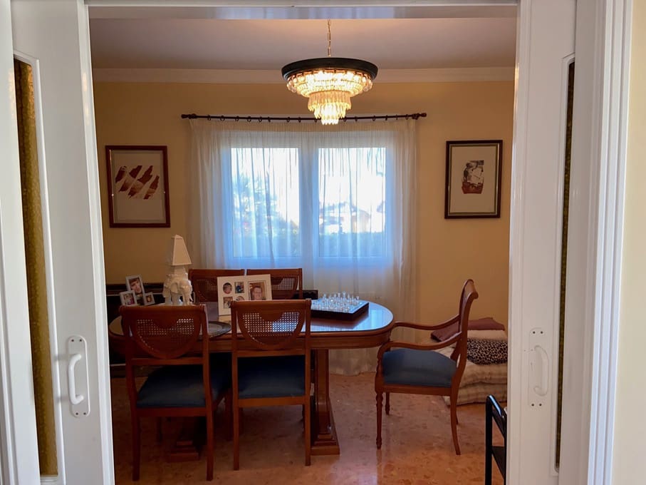 5 sypialnia Willa na sprzedaż w Denia z basenem garażem - 850 000 € (Ref: 8938282)