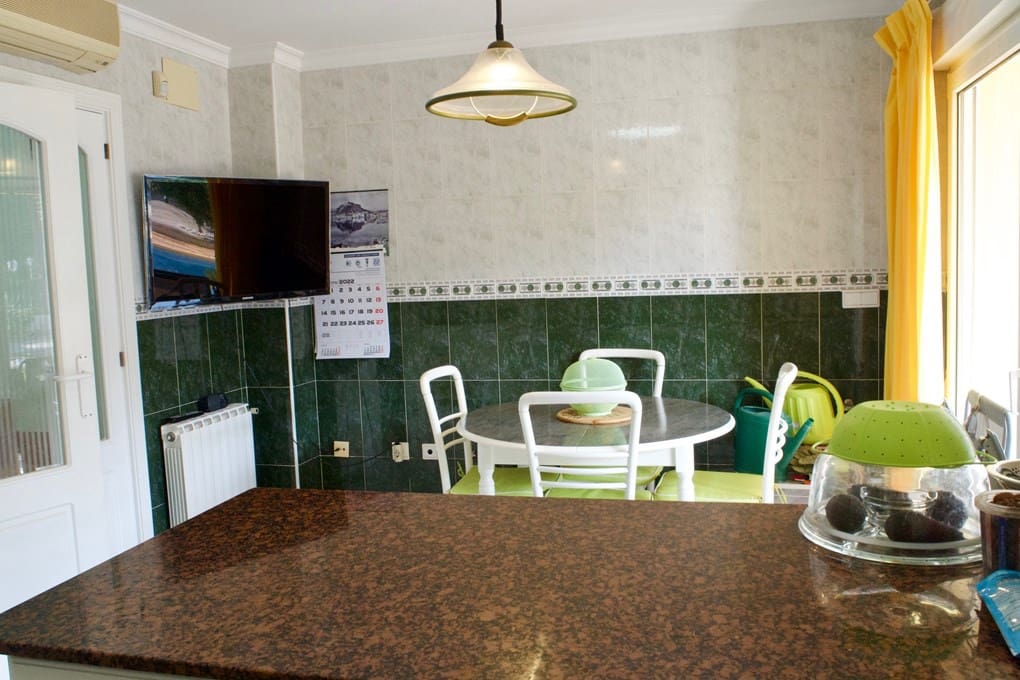 5 sypialnia Willa na sprzedaż w Denia z basenem garażem - 850 000 € (Ref: 8938282)