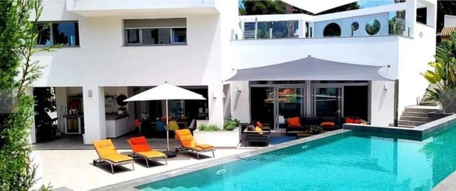 4 soverom Villa til salgs i El Portet - Pla de Mar, Teulada-Moraira med svømmebasseng garasje - € 1 450 000 (Ref: 8938287)