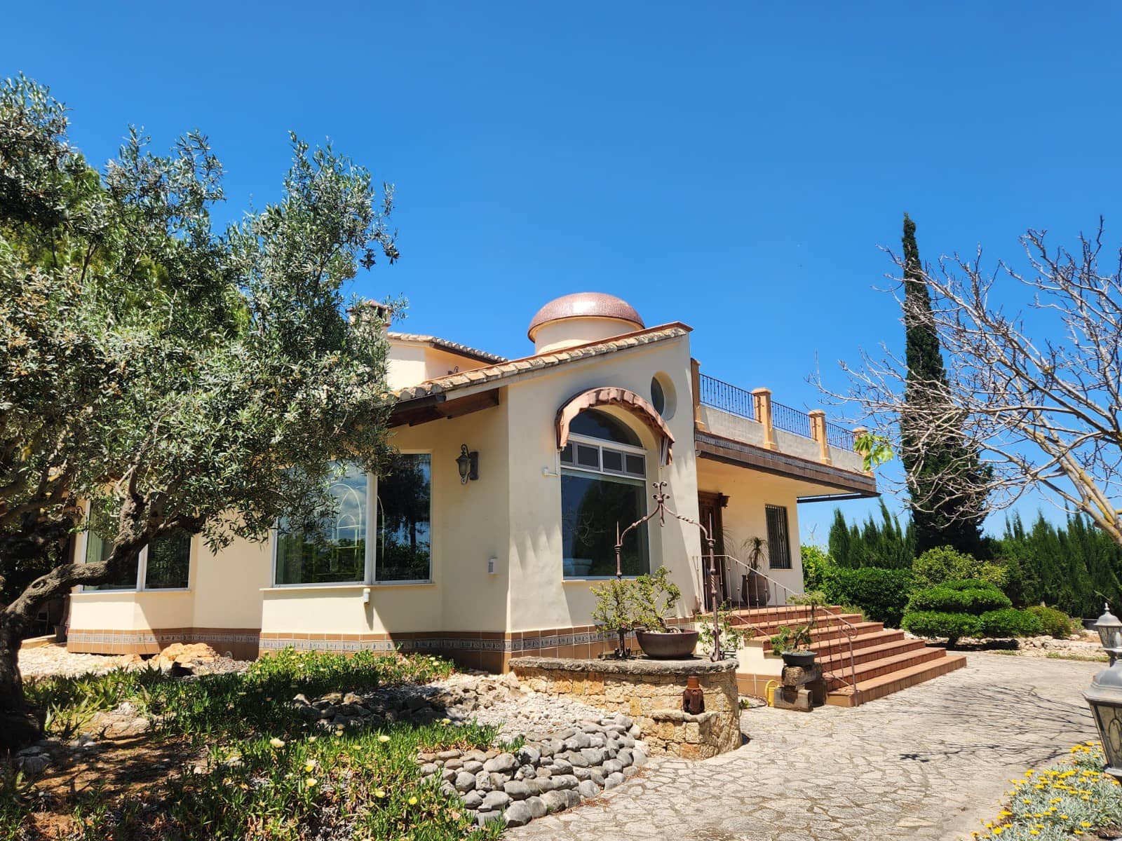 5 bedroom Villa for sale in Els Poblets with pool - € 915,000 (Ref: 8998248)