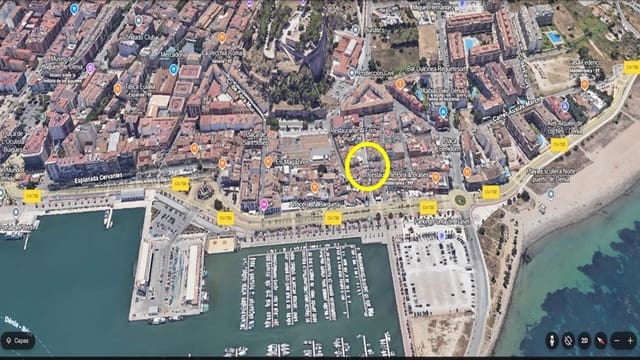 4 sypialnia Dom na sprzedaż w Centro Urbano, Dénia - 519 500 € (Ref: 8998260)