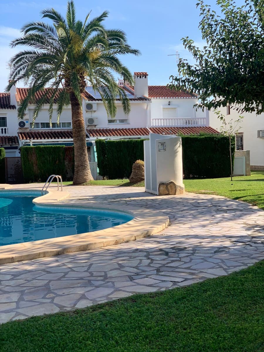 2 soveværelse Byhus til salg i Denia med swimmingpool garage - € 259.000 (Ref: 9058680)