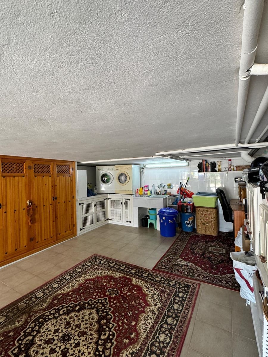 4 soveværelse Villa til salg i Denia med swimmingpool garage - € 580.000 (Ref: 9064012)