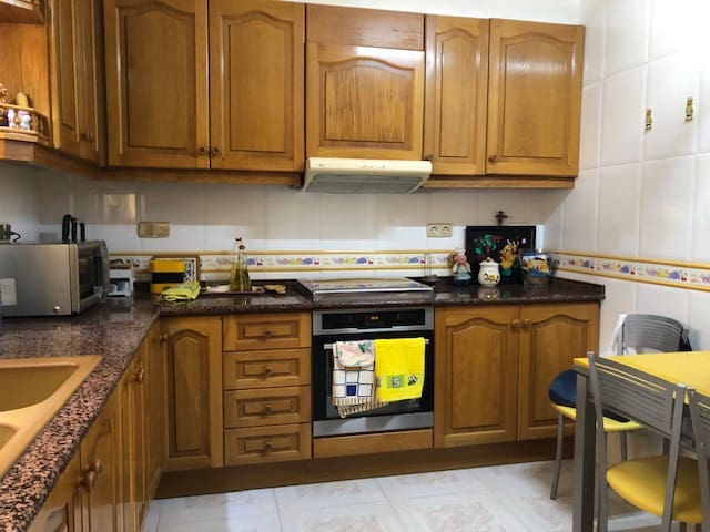 4 soveværelse Villa til salg i Denia med swimmingpool garage - € 580.000 (Ref: 9064012)