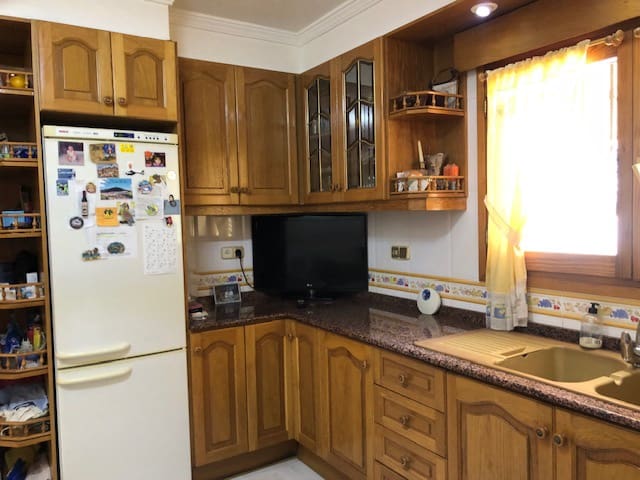 4 soveværelse Villa til salg i Denia med swimmingpool garage - € 580.000 (Ref: 9064012)