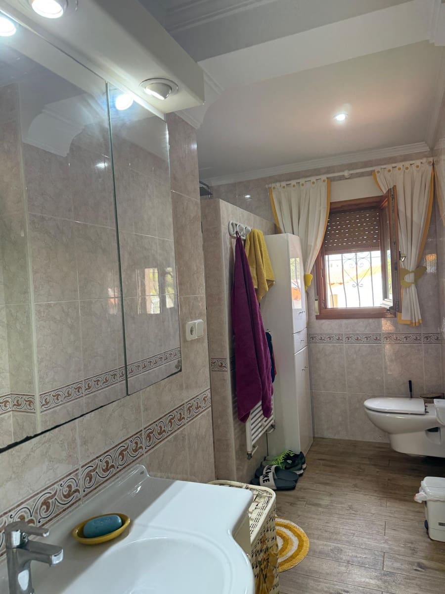 4 soveværelse Villa til salg i Denia med swimmingpool garage - € 580.000 (Ref: 9064012)