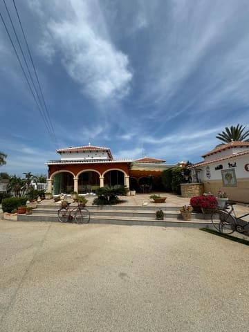 4 slaapkamer Villa te koop in La Pedrera - Vessanes, Dénia met zwembad garage - € 580.000 (Ref: 9064012)