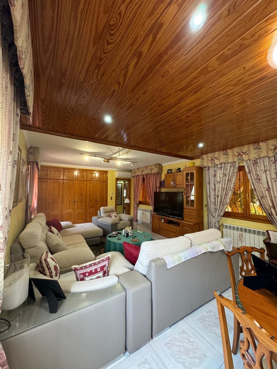 4 soveværelse Villa til salg i Denia med swimmingpool garage - € 580.000 (Ref: 9064012)