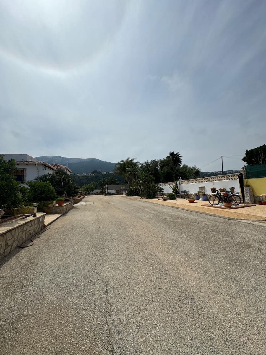 4 soveværelse Villa til salg i Denia med swimmingpool garage - € 580.000 (Ref: 9064012)