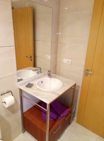 1 sypialnia Apartament na sprzedaż w Centro Urbano, Dénia z basenem garażem - 275 000 € (Ref: 9097351)