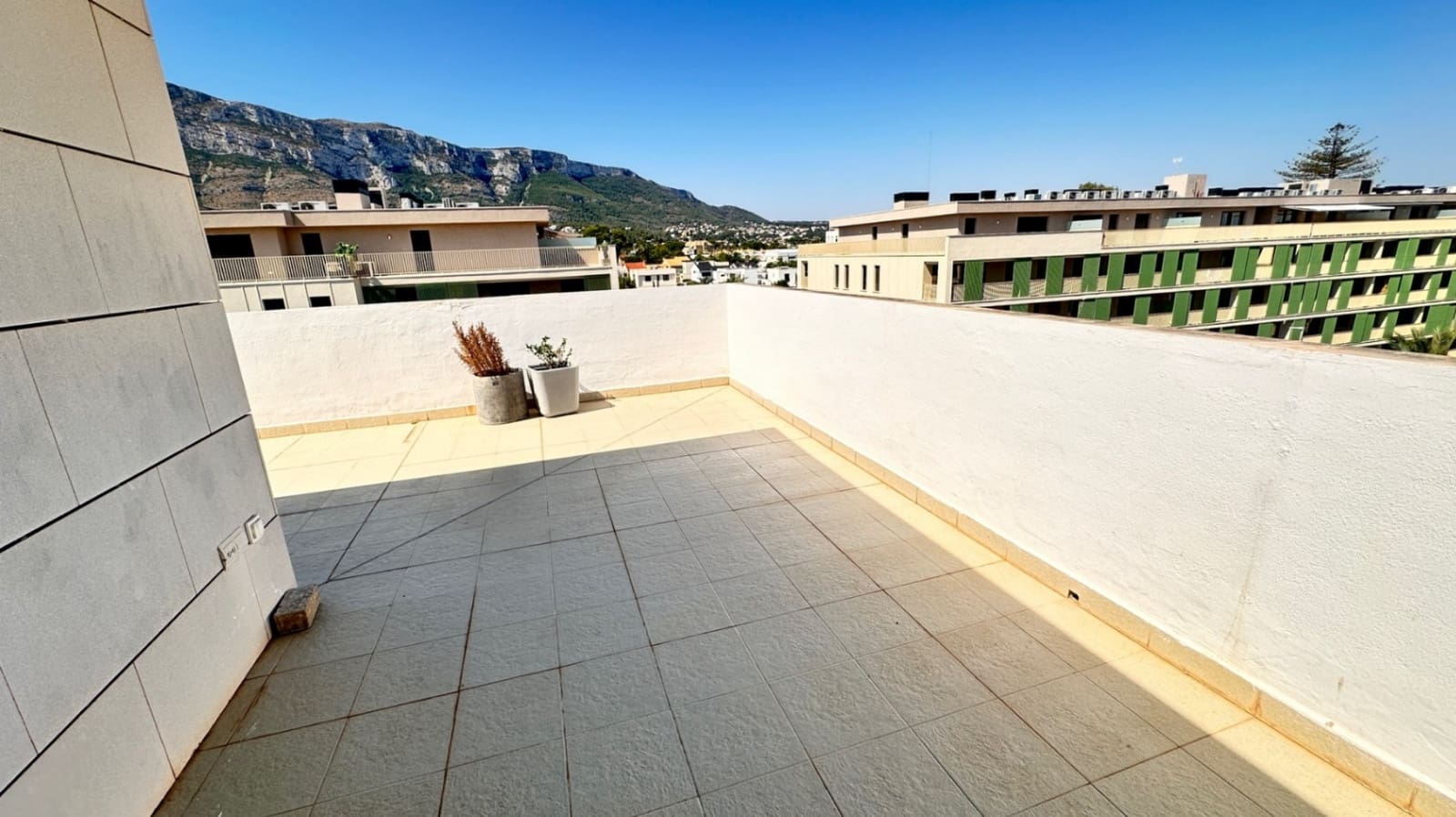 3 soveværelse Penthouse til leje i Denia med swimmingpool garage - € 1.400 (Ref: 9106140)