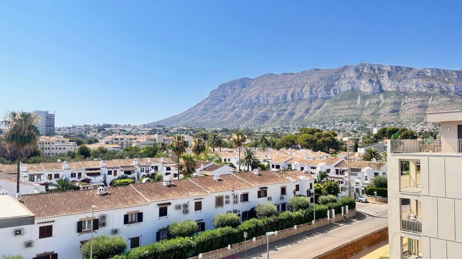 3 soveværelse Penthouse til leje i Denia med swimmingpool garage - € 1.400 (Ref: 9106140)