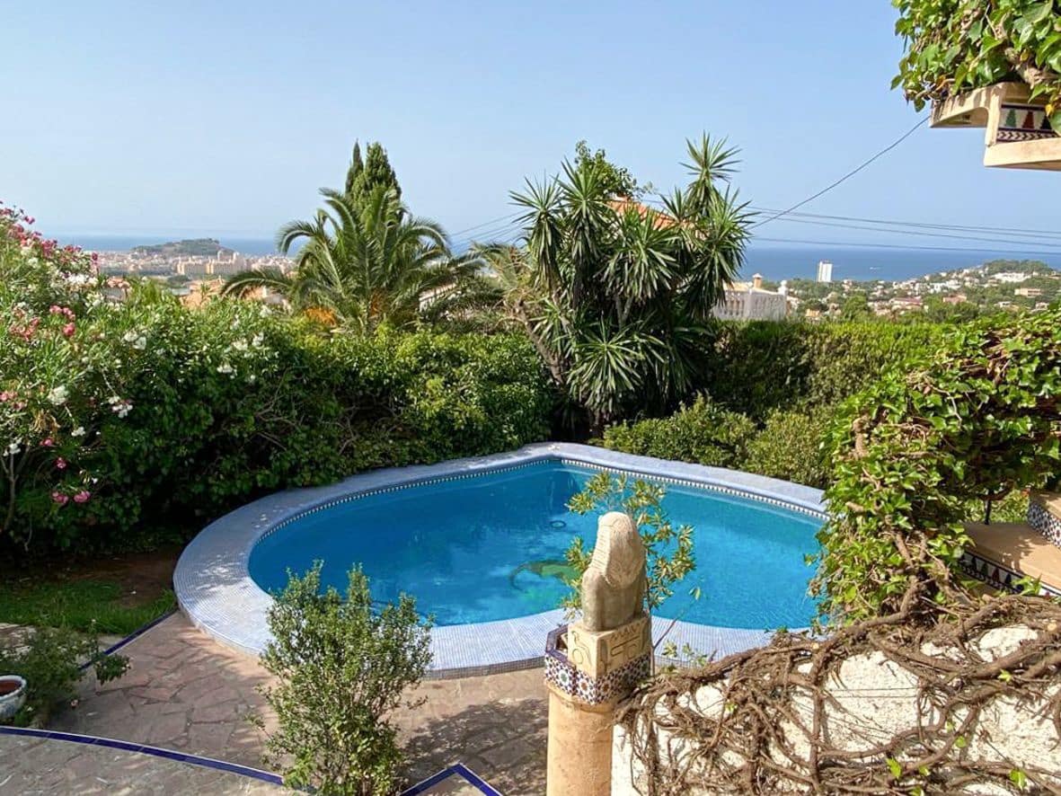 4 slaapkamer Villa te koop in Denia met zwembad garage - € 770.000 (Ref: 9123658)