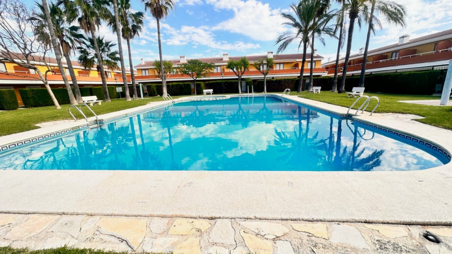 3 quarto Bungalow para venda em Els Poblets com piscina garagem - 250 000 € (Ref: 9123660)