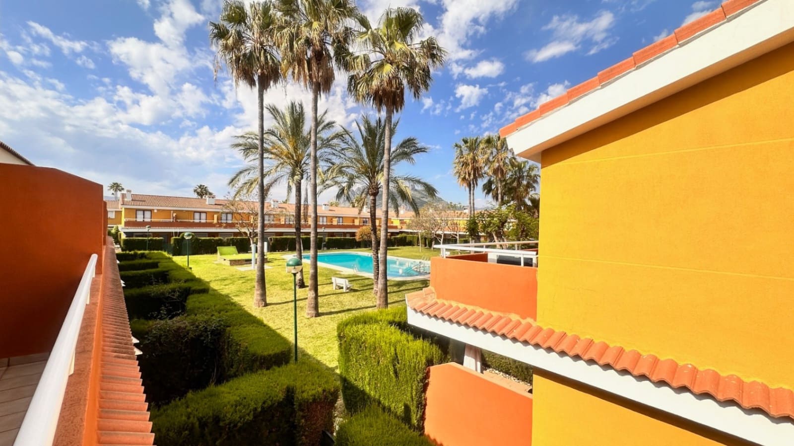 3 quarto Bungalow para venda em Els Poblets com piscina garagem - 250 000 € (Ref: 9123660)