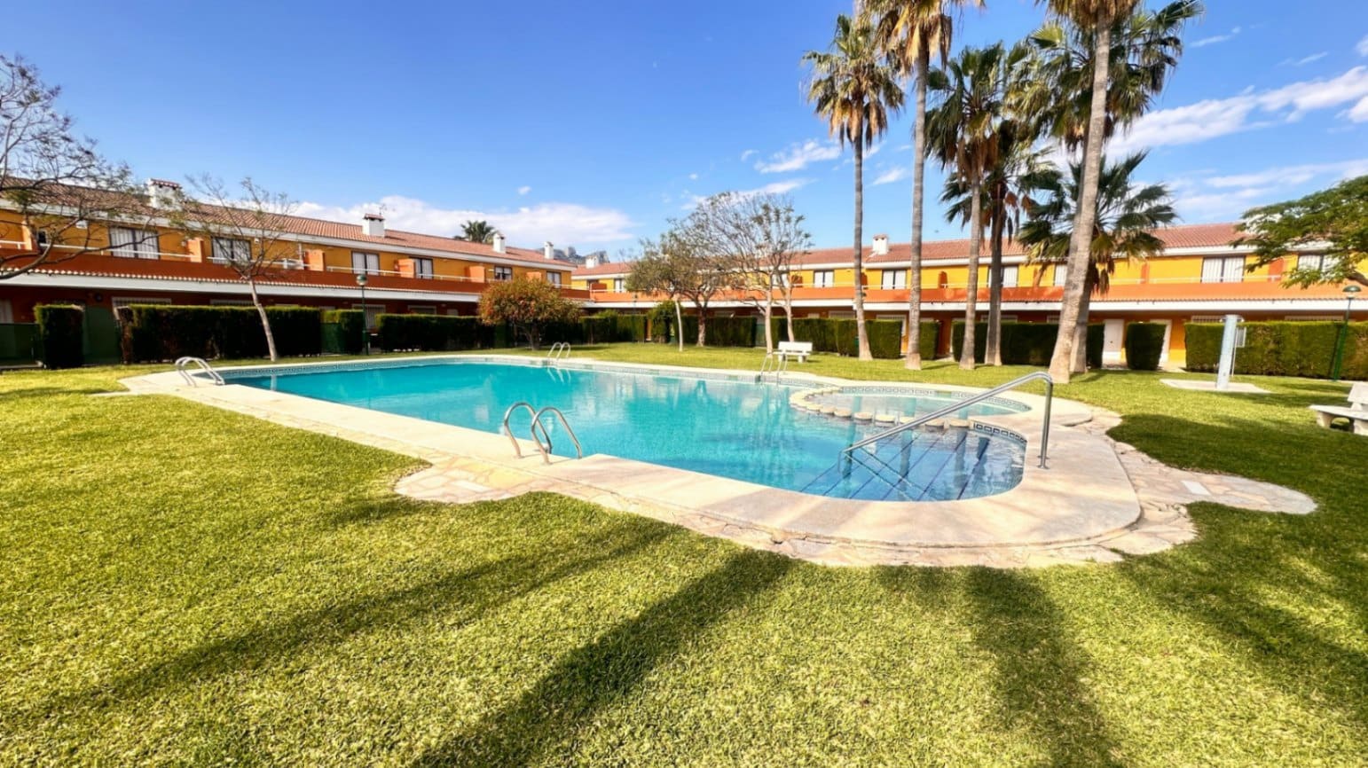 3 quarto Bungalow para venda em Els Poblets com piscina garagem - 250 000 € (Ref: 9123660)