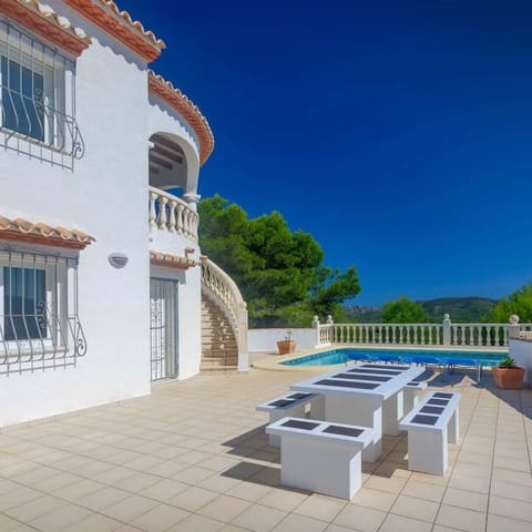 4 soveværelse Villa til salg i La Sella med swimmingpool - € 465.000 (Ref: 9133599)