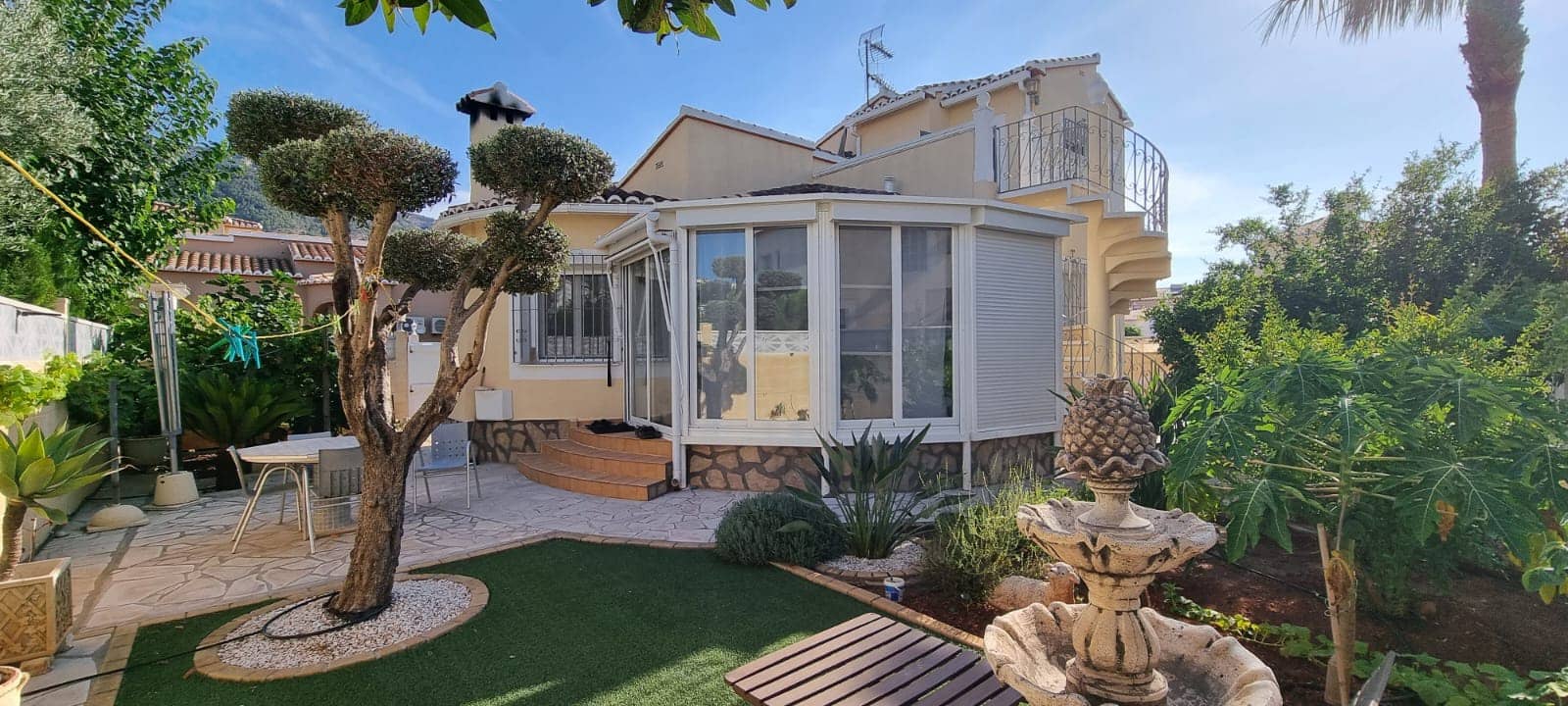 Chalet de 3 habitaciones en Dénia en venta - 458.000 € (Ref: 9211629)