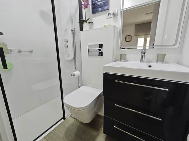 4 quarto Moradia para venda em Dénia com piscina garagem - 749 000 € (Ref: 9211634)