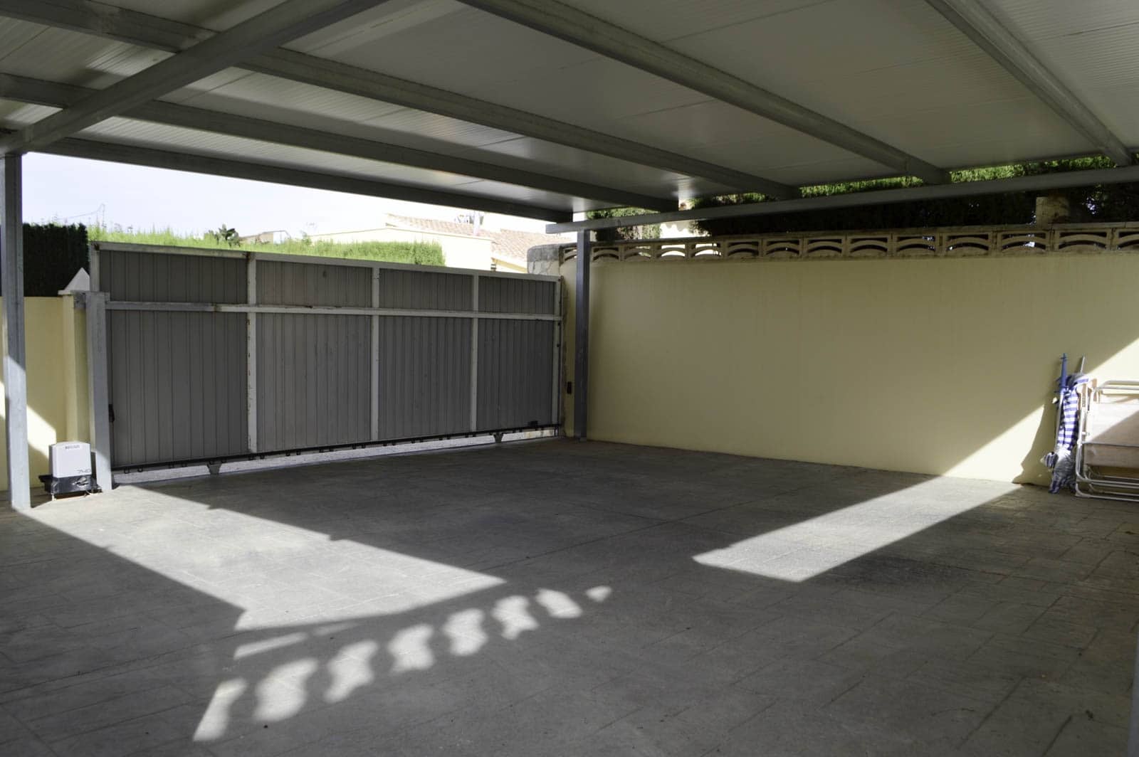 4 quarto Moradia para venda em Denia com piscina garagem - 749 000 € (Ref: 9211634)