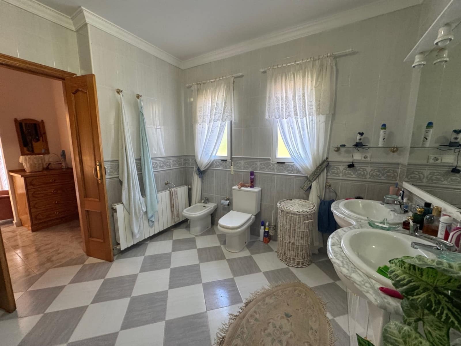 3 soverom Villa til salgs i Orba med garasje - € 650 000 (Ref: 9296206)