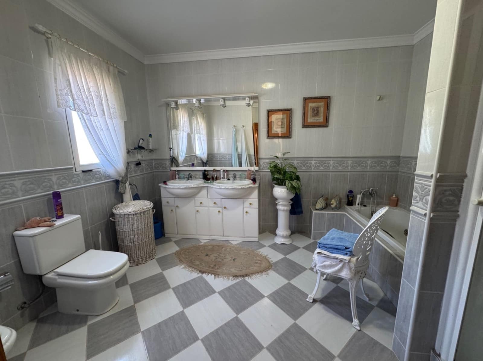 3 soverom Villa til salgs i Orba med garasje - € 650 000 (Ref: 9296206)