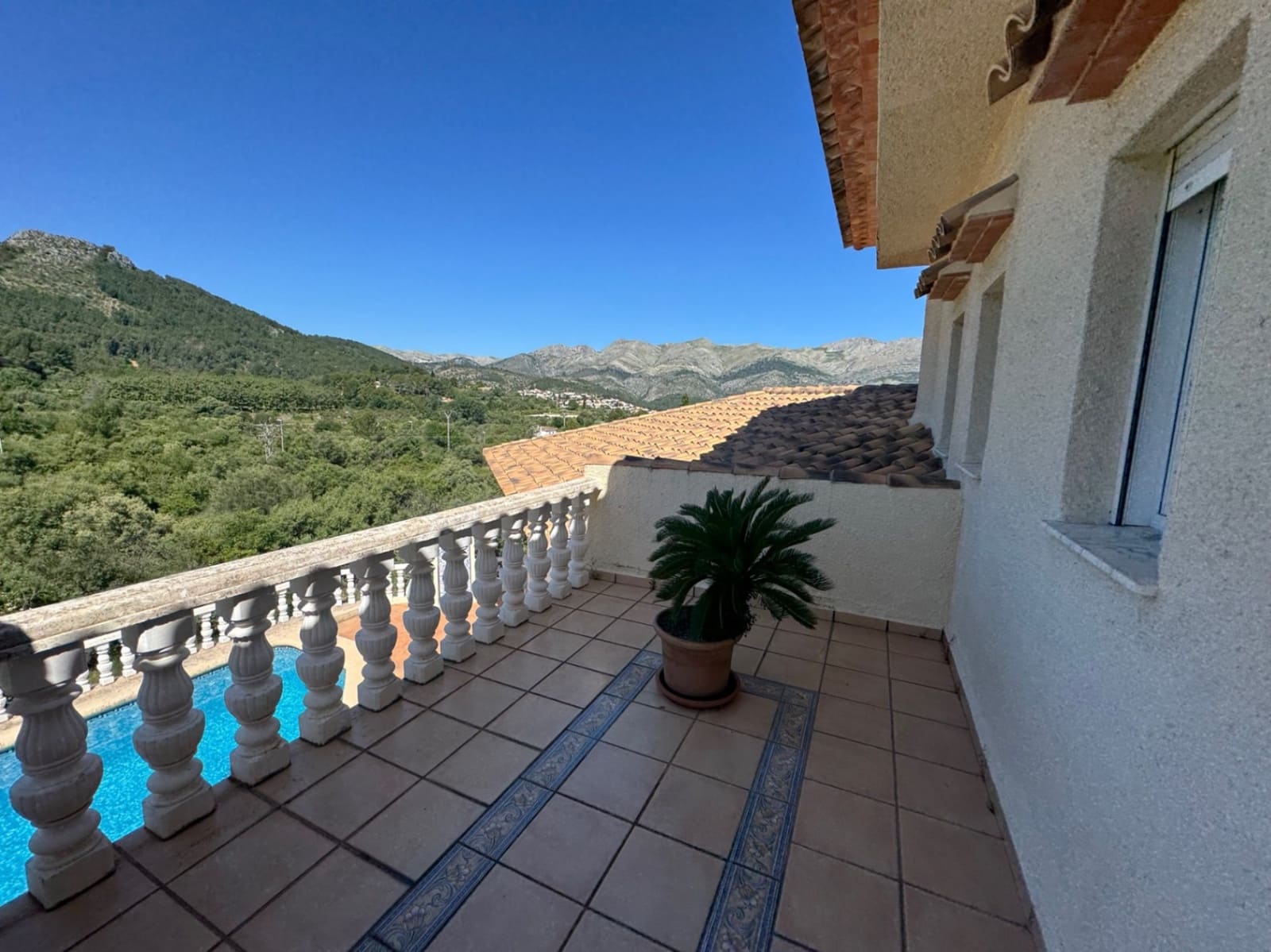 3 soverom Villa til salgs i Orba med garasje - € 650 000 (Ref: 9296206)