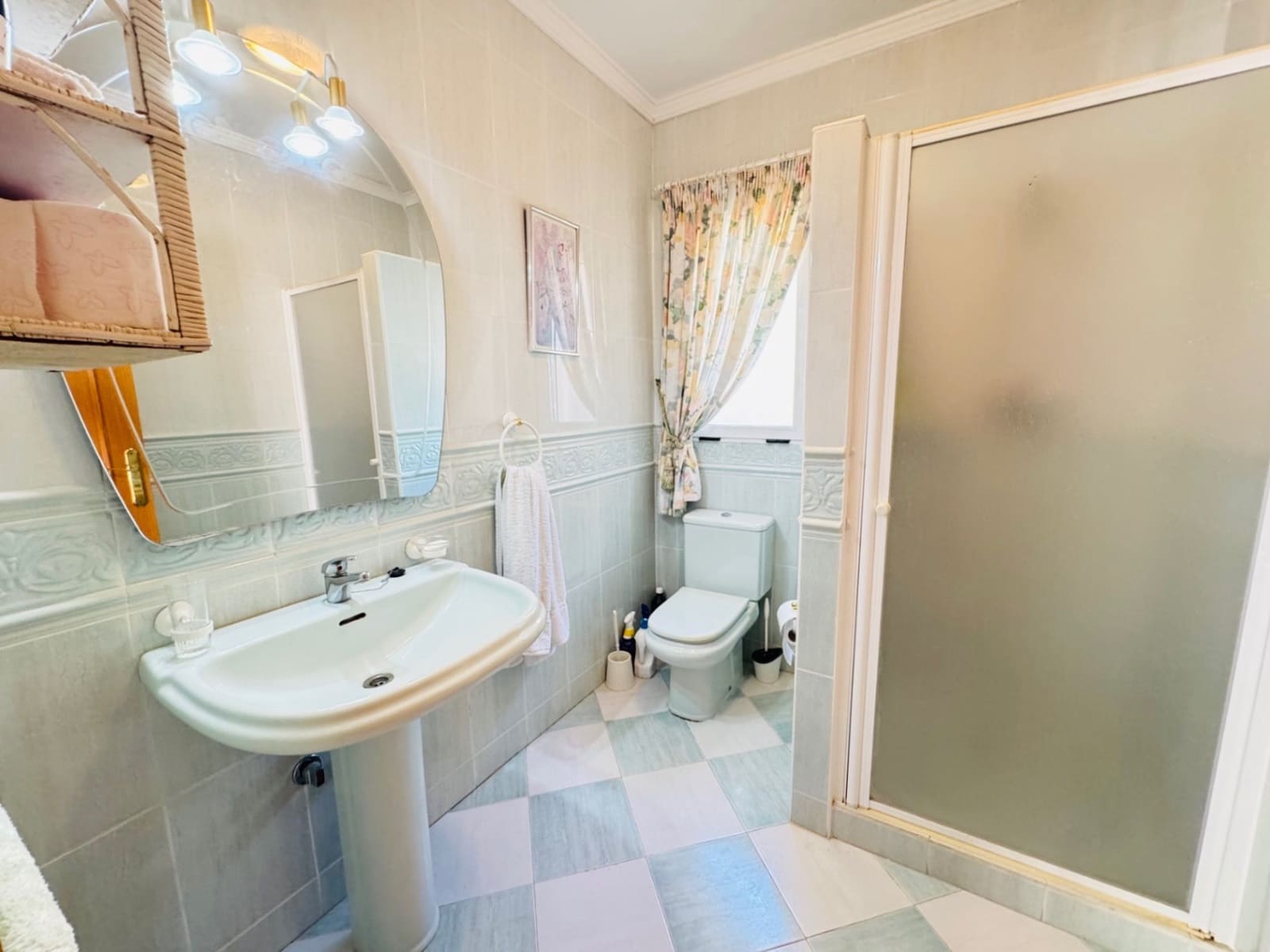 3 soverom Villa til salgs i Orba med garasje - € 650 000 (Ref: 9296206)