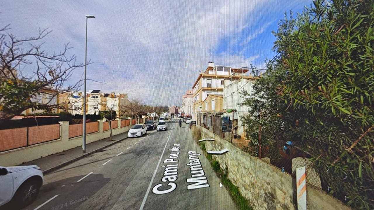 Garage for sale in Denia - € 135,000 (Ref: 9296218)