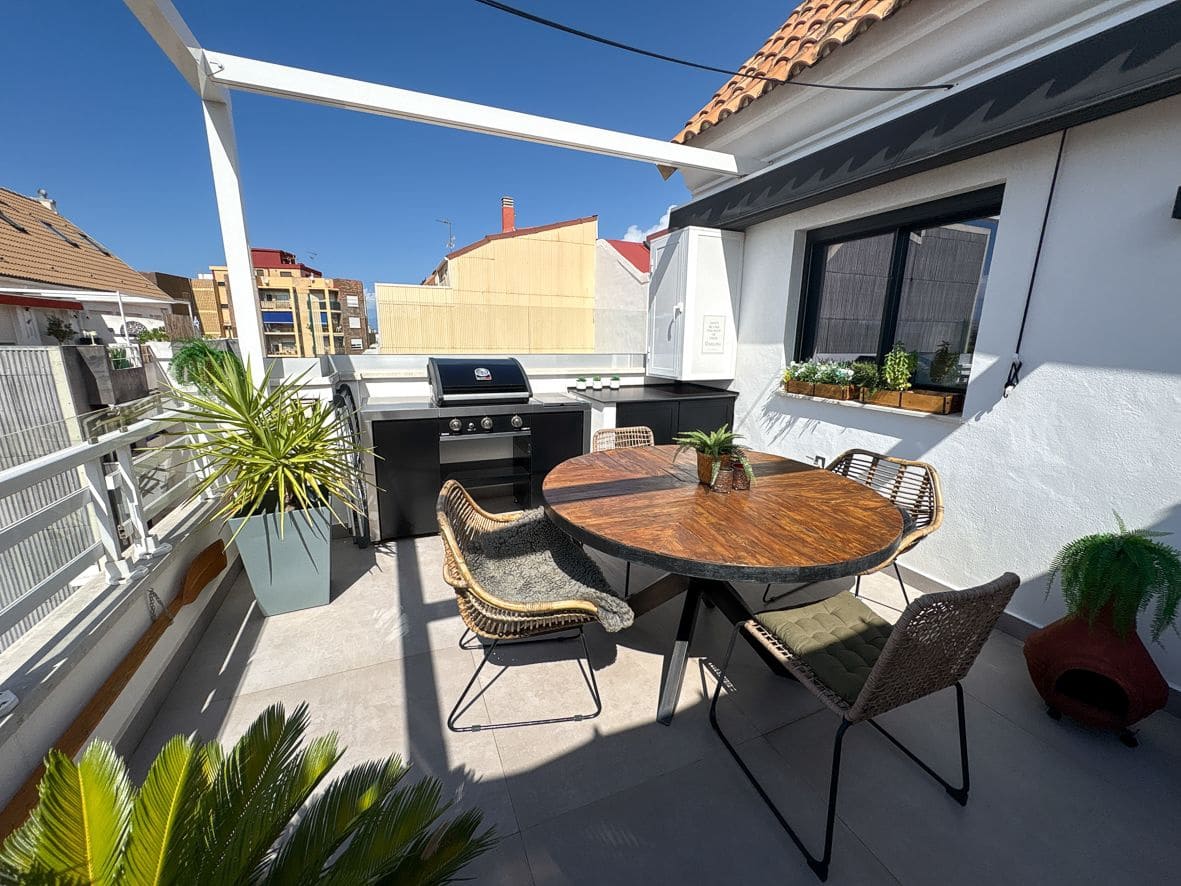 2 makuuhuone Kattohuoneisto myytävänä paikassa Denia mukana 
autotalli - 478 000 € (Ref: 9296219)