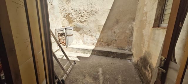 Byhus til salg i Centro Urbano, Dénia - € 310.000 (Ref: 9296222)