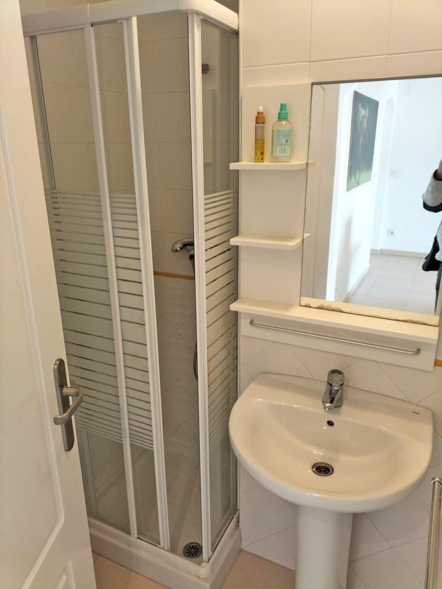 2 bedroom Flat for sale in Denia with pool garage - € 275,000 (Ref: 9296224)