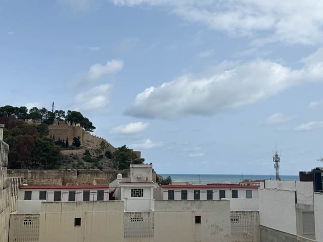 3 Zimmer Apartment zu verkaufen in Centro Urbano, Dénia mit Garage - 215.000 € (Ref: 9296228)